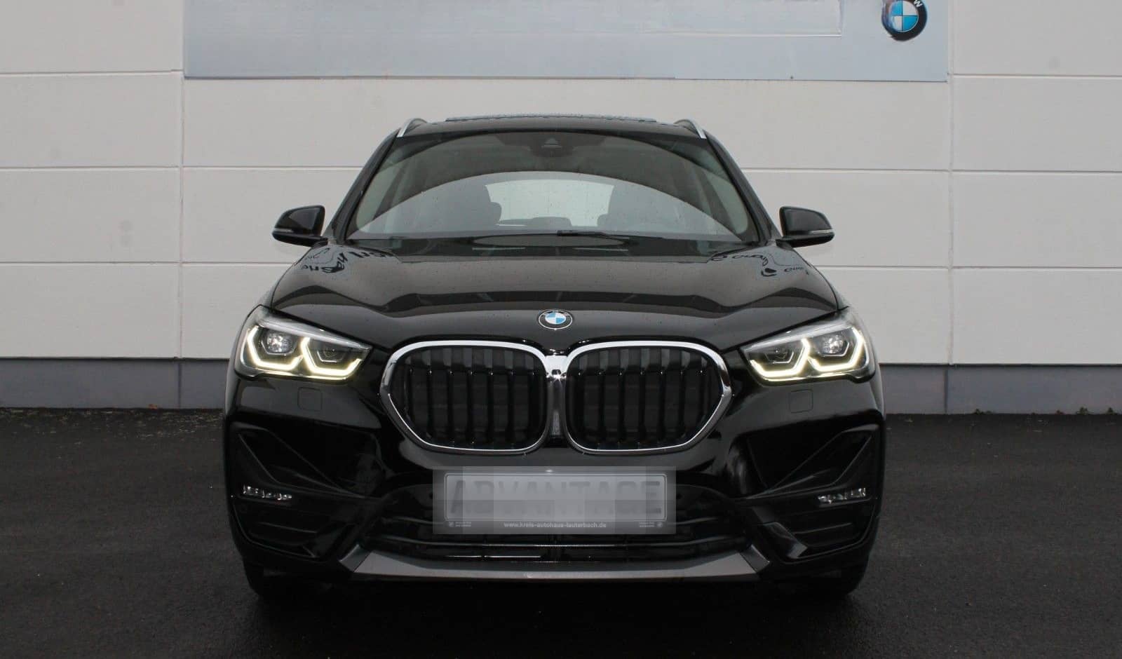 BMW X1 sDr 18i Advantage LED, KAM, PDC, PANO, AHK foto 2