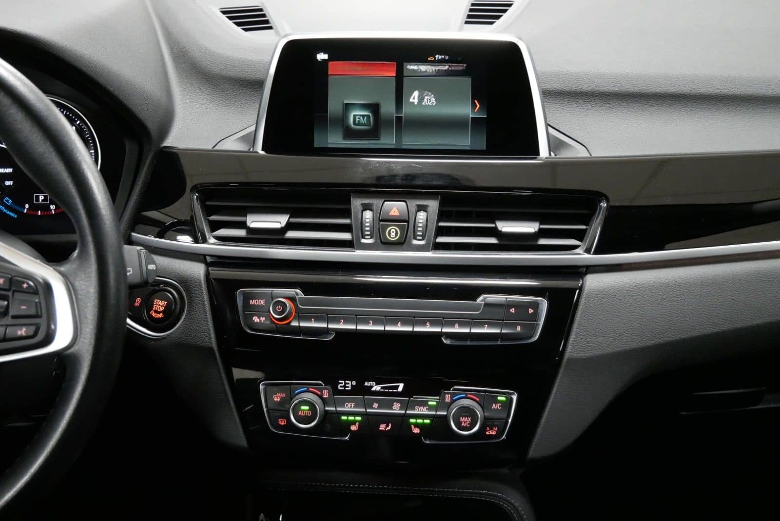 BMW X1 xDrive 20d xLine LED AHK RFK NAVI SHZ foto 14