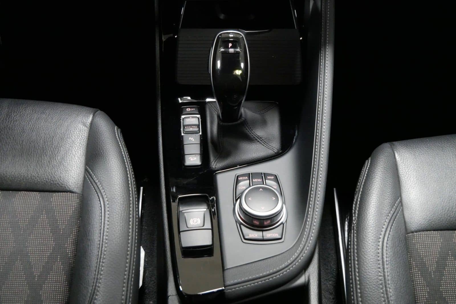 BMW X1 xDrive 20d xLine LED AHK RFK NAVI SHZ foto 15