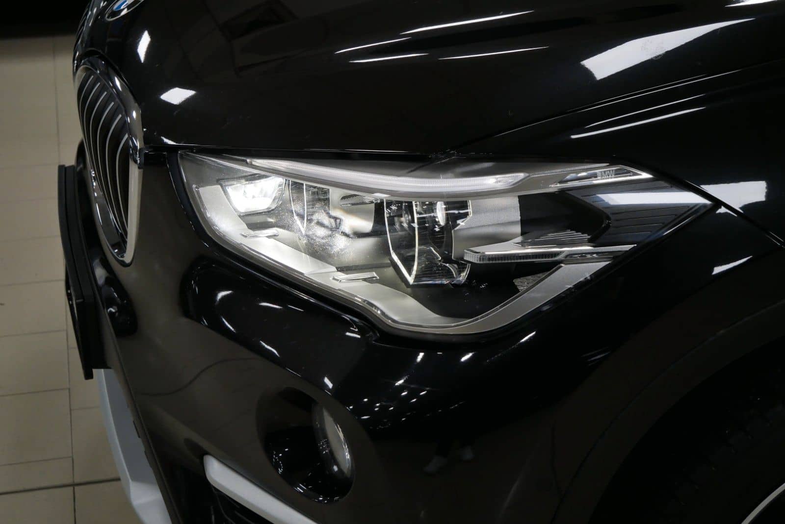 BMW X1 xDrive 20d xLine LED AHK RFK NAVI SHZ foto 20