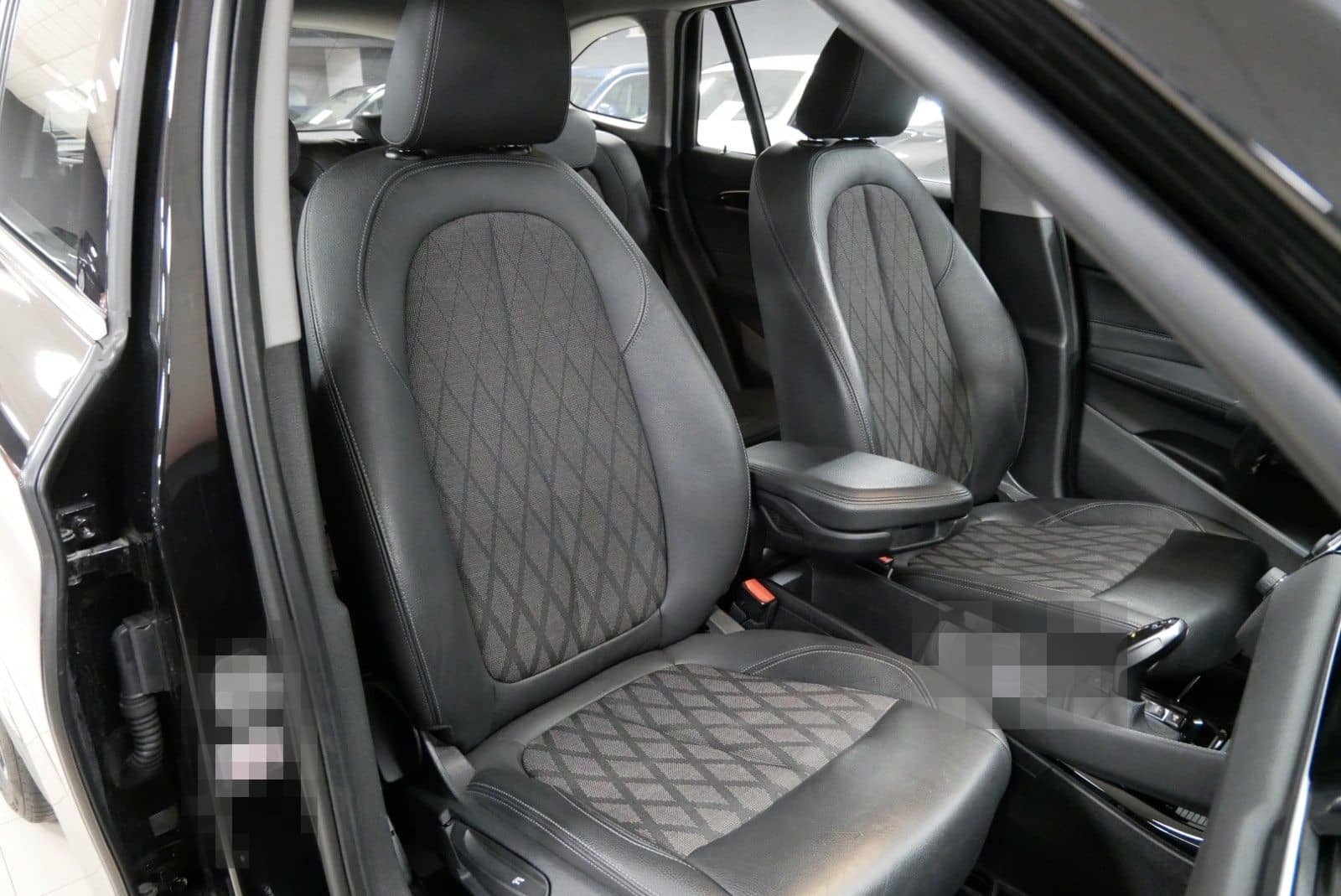 BMW X1 xDrive 20d xLine LED AHK RFK NAVI SHZ foto 9