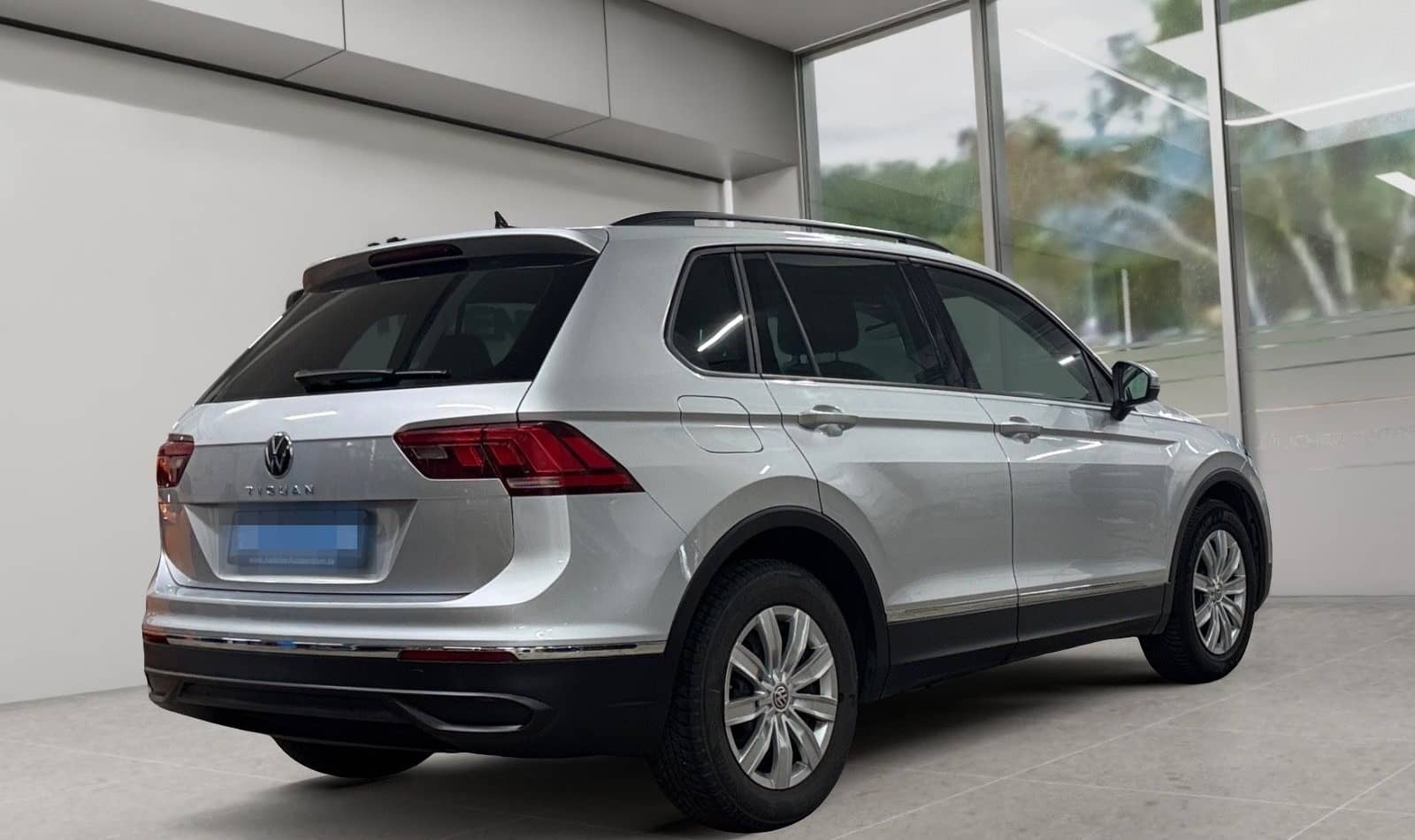 Volkswagen Tiguan Life Aut., 2.Hand, Insp+Tüv Neu foto 3