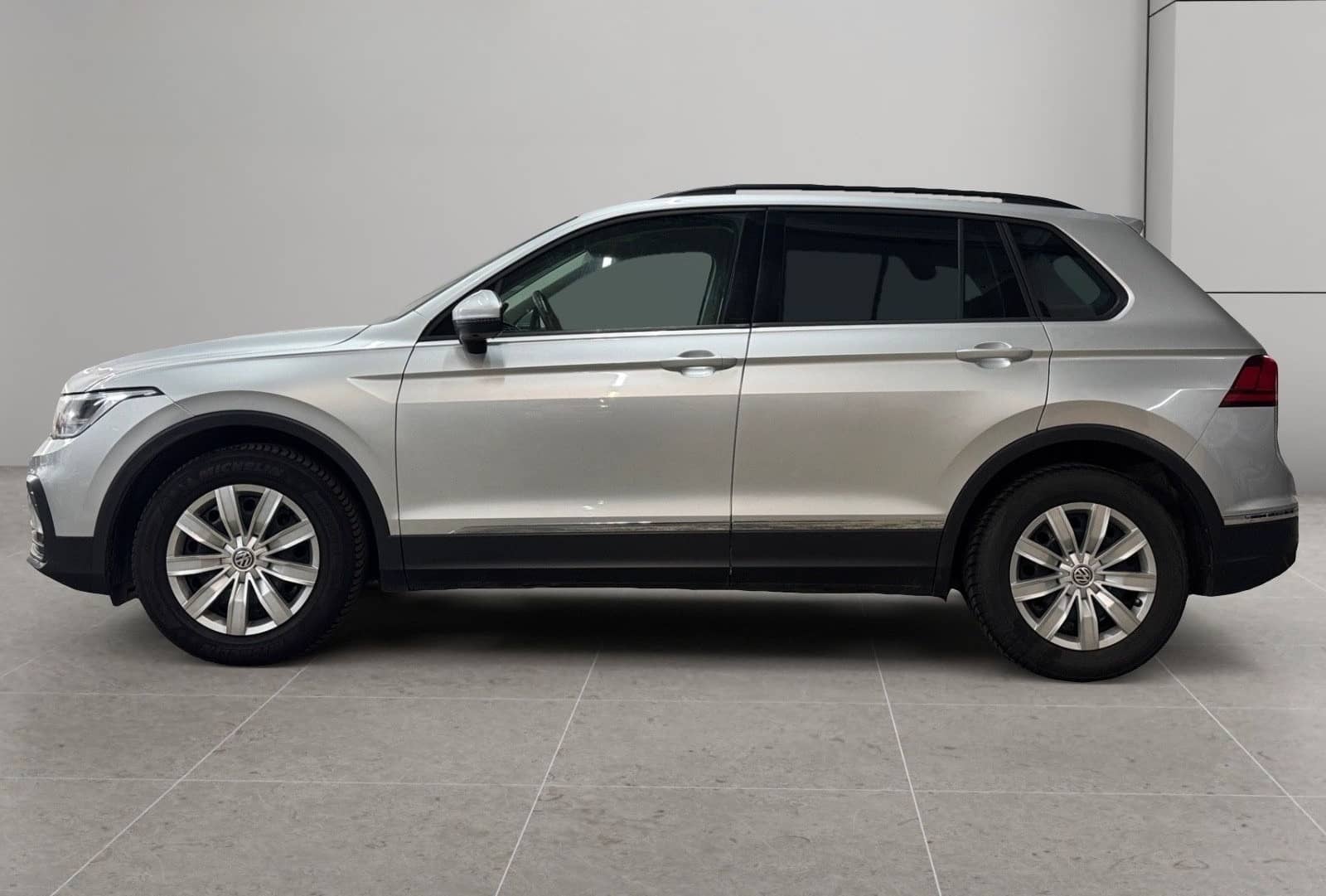 Volkswagen Tiguan Life Aut., 2.Hand, Insp+Tüv Neu foto 5