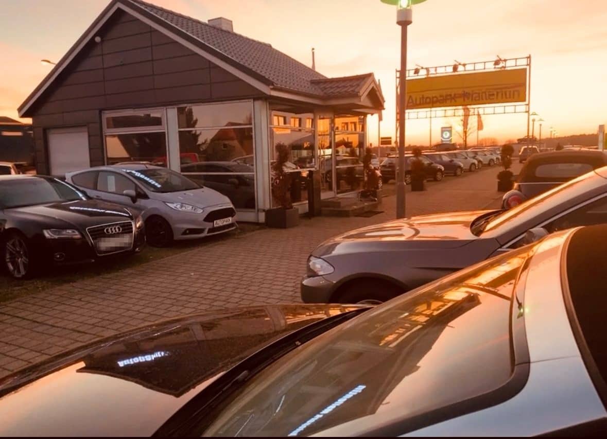 Volkswagen Touran 2,0 TDI BMT DSG *1.HAND*NAVI*SHZ* foto 22