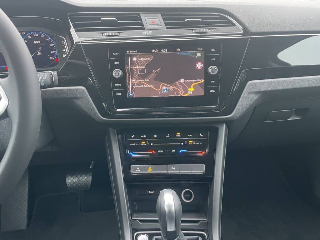 Volkswagen Touran 1.5 TSI Highline DSG+LED+CLIMAT+APP+NAV foto 13