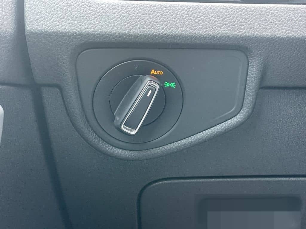 Volkswagen Touran 1.5 TSI Highline DSG+LED+CLIMAT+APP+NAV foto 17