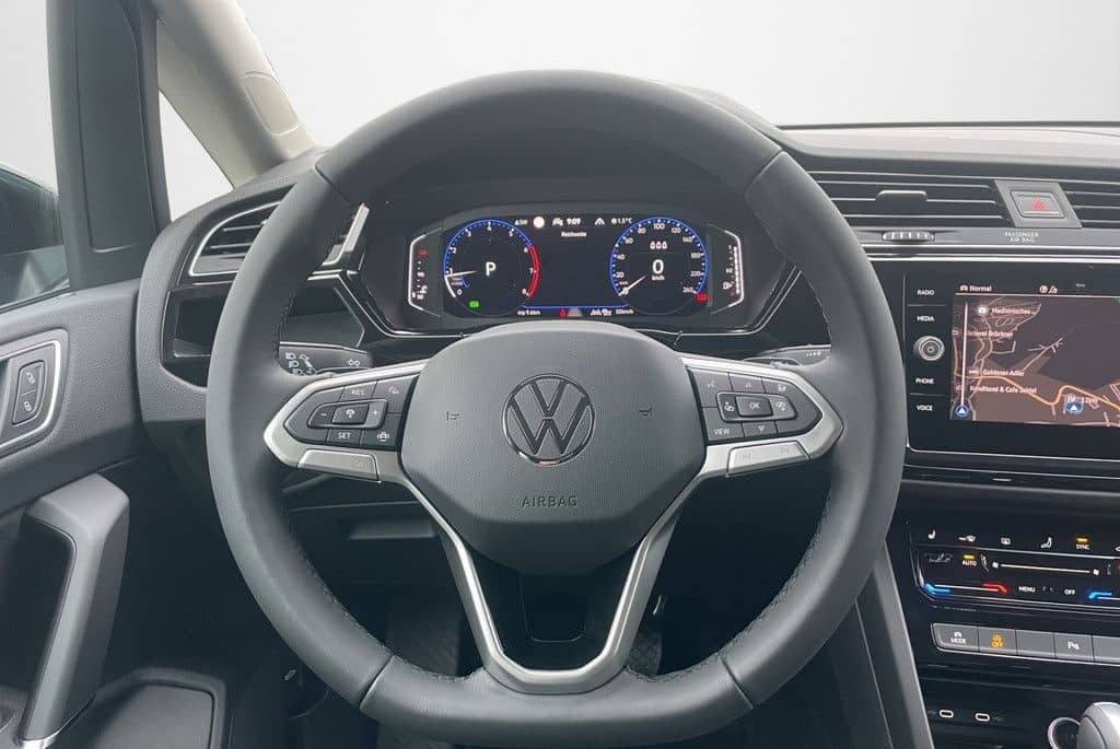 Volkswagen Touran 1.5 TSI Highline DSG+LED+CLIMAT+APP+NAV foto 9