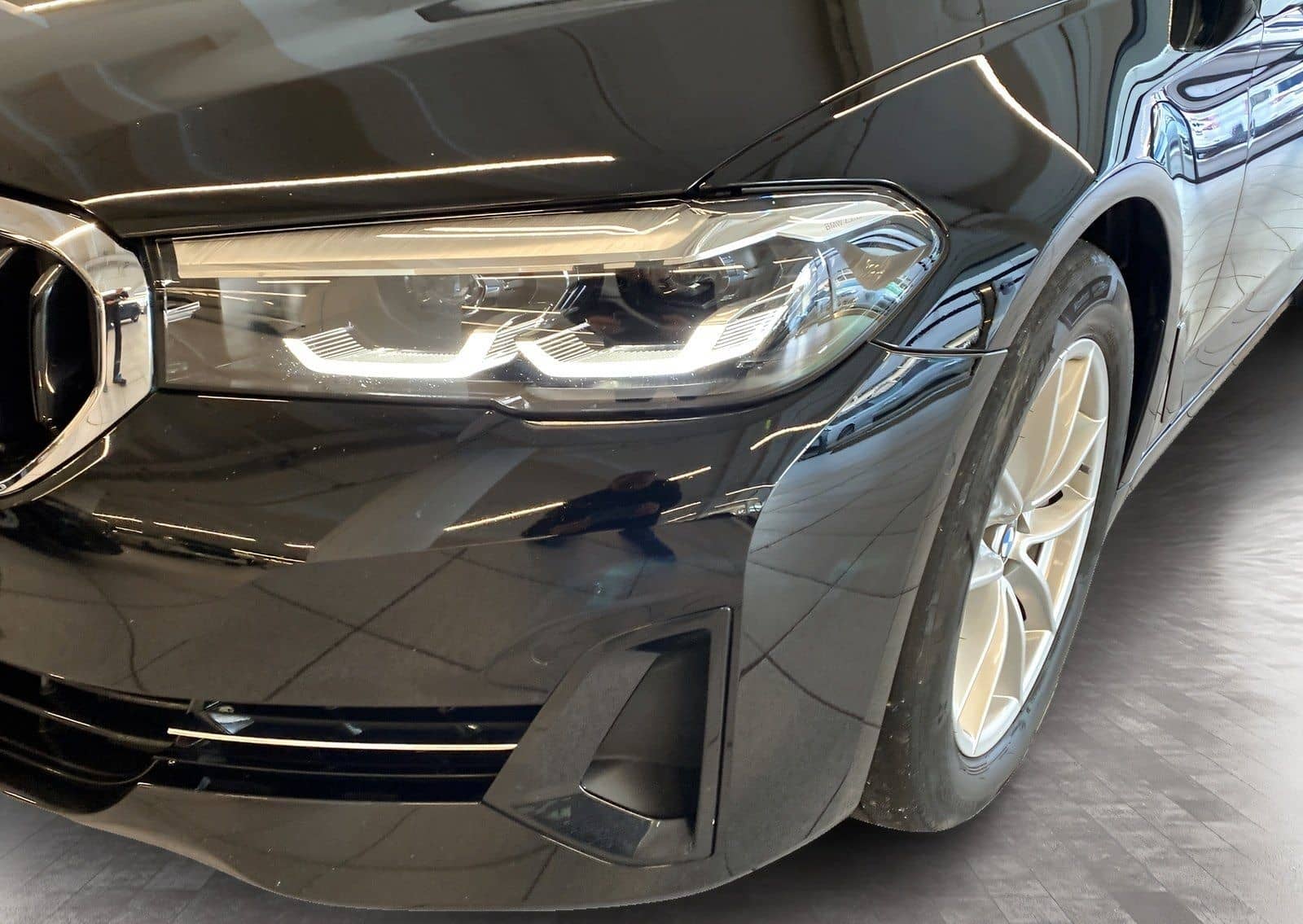 BMW 530d Touring LiveCockpitProf Head-Up Kamera foto 8