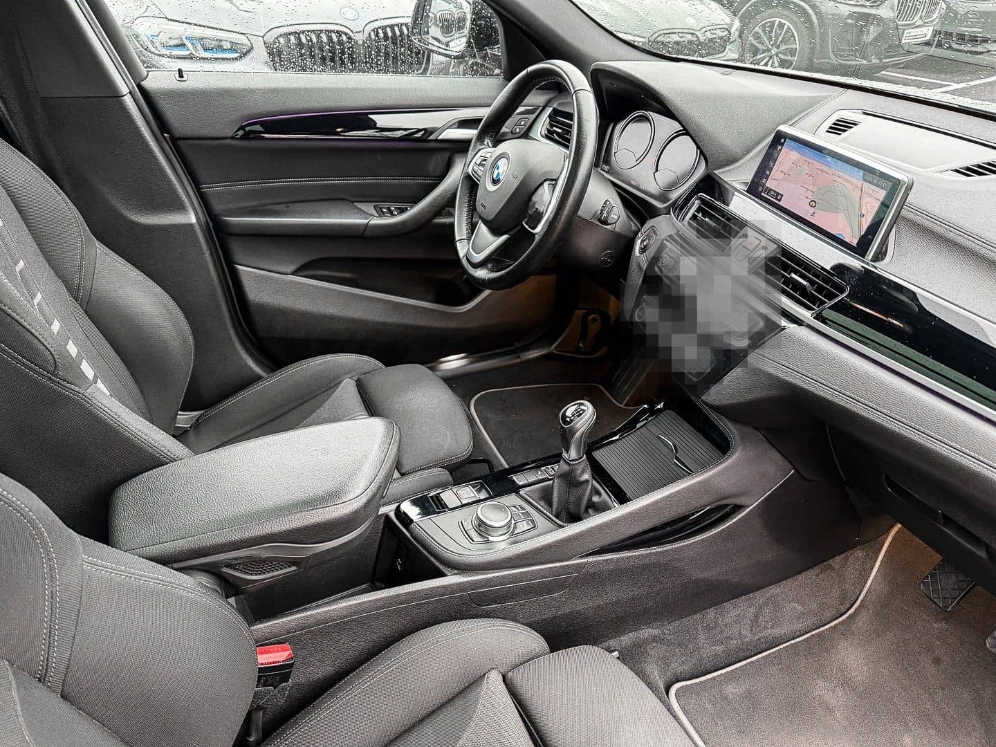 BMW X2 sDrive18d PANO+RFK+NAVI+LED+PDC+DAB foto 7