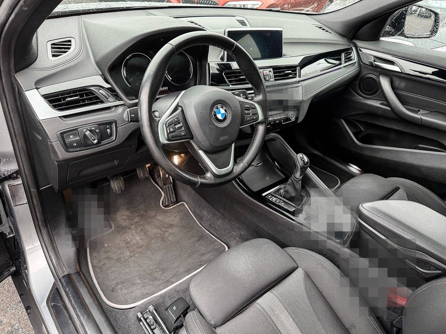 BMW X2 sDrive18d PANO+RFK+NAVI+LED+PDC+DAB foto 9