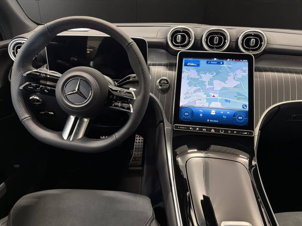 Mercedes-Benz GLC 300 de 4M EDITION AMG PANO DISTRONIC 360°AHK foto 7