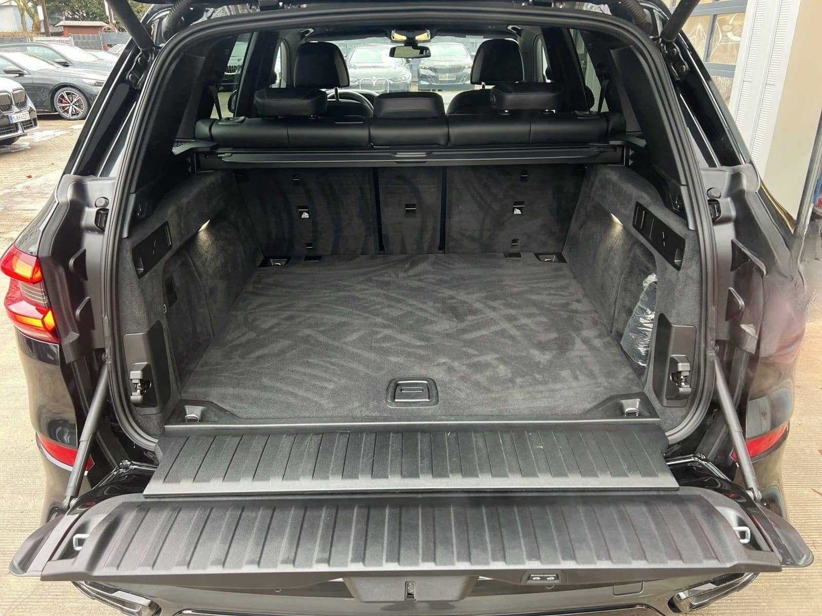 BMW X5 xDrive40d M SPORT LASER HEAD-UP H&K SITZBELÜF foto 7