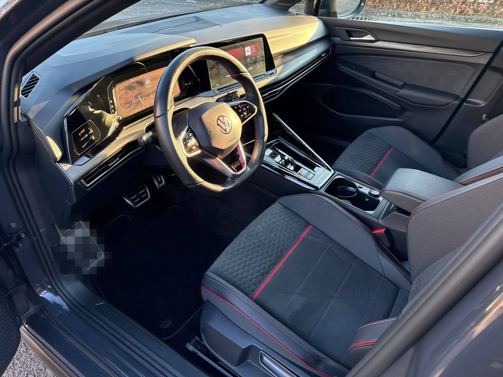 Volkswagen Golf VIII GTI Clubsport 2.0 TSI DSG, RFK, LED foto 10