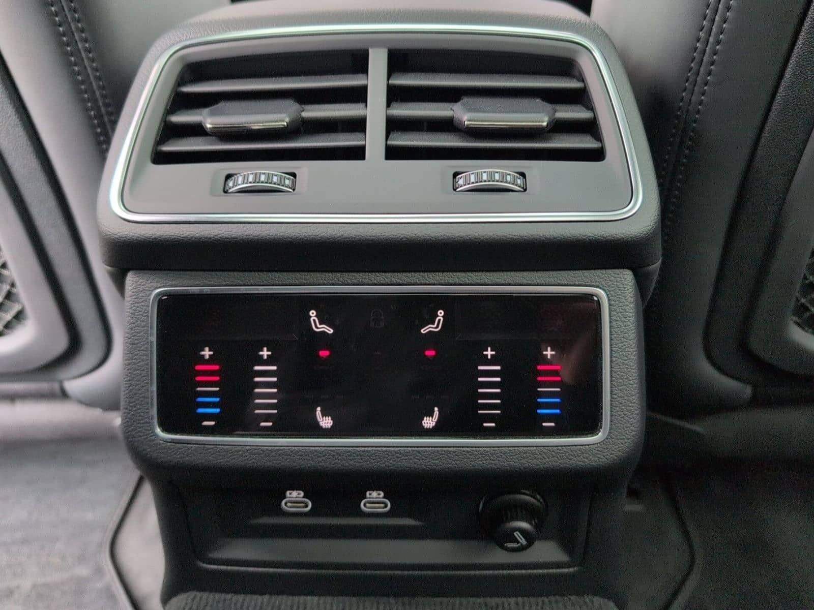 Audi RS6 Keramik/305/RS-Essential+Dynamic+Laser+22" foto 19