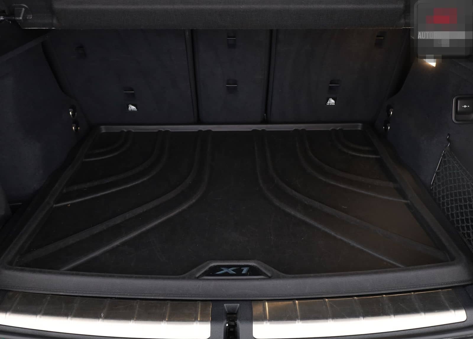 BMW X1 xDrive18d M SPORT SHADOW KAMERA,PANO,AHK,SH foto 12