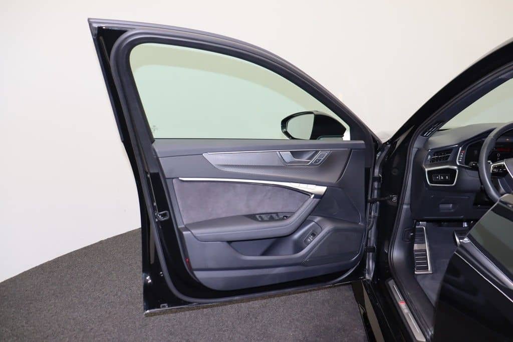 Audi RS6 Avant 4.0 TFSI quattro . LED Navi B&O AHK foto 7