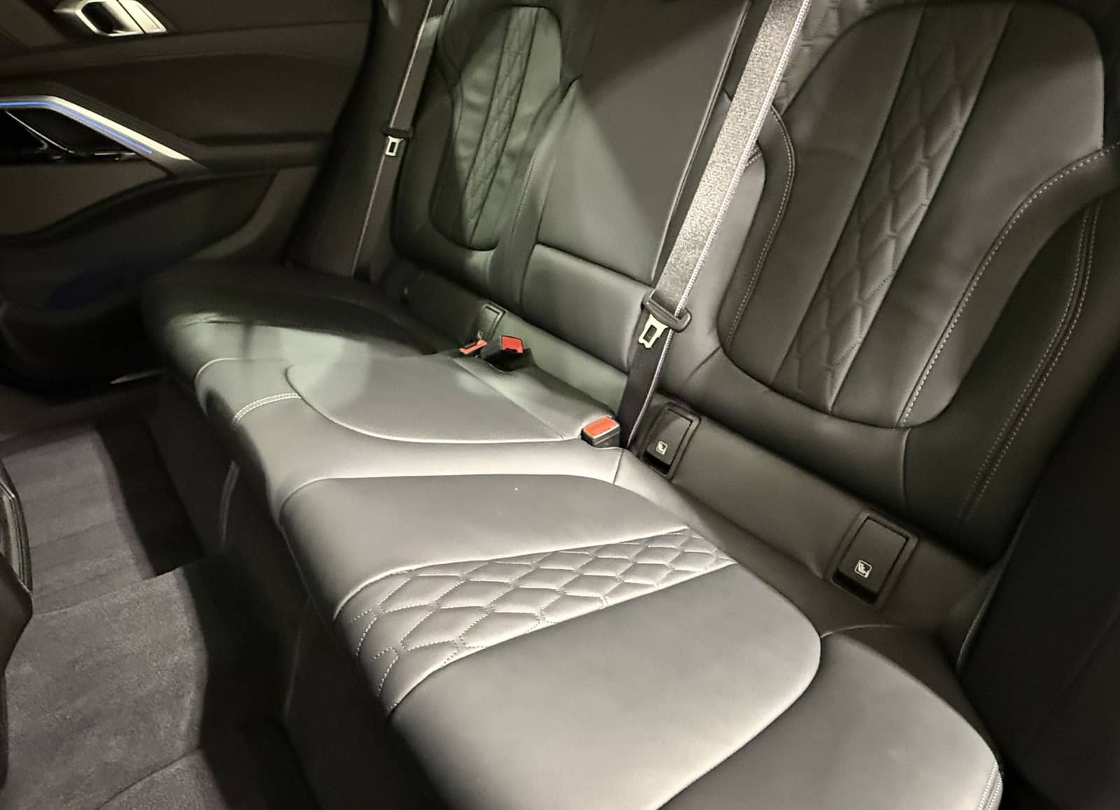 BMW X6 xDrive40d M Sportpaket Pro Luftfeder Standhzg foto 16