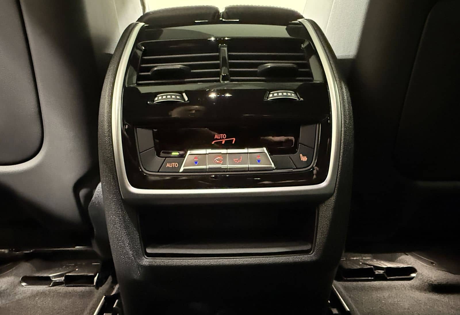 BMW X6 xDrive40d M Sportpaket Pro Luftfeder Standhzg foto 17