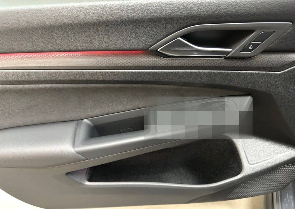 Volkswagen Golf VIII 2.0 TSI DSG GTI Clubsport DCC PANO*IQ. foto 12