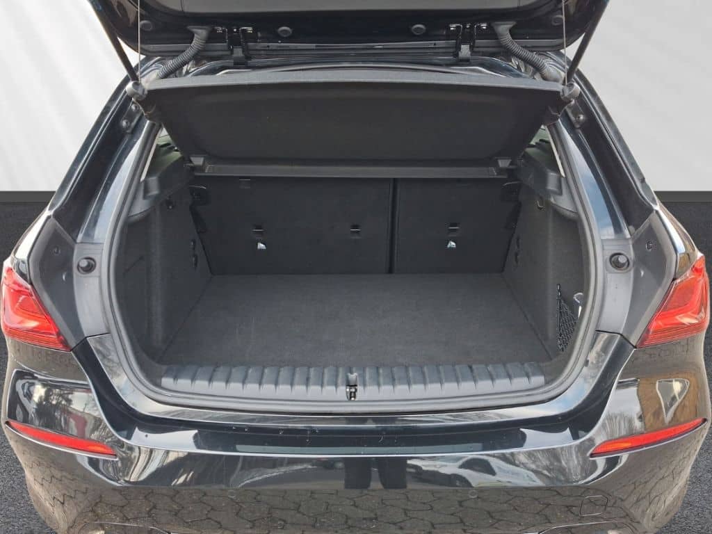 BMW 118 d HUD Stop&Go LC Prof LED AHK Lordosenstütze foto 14