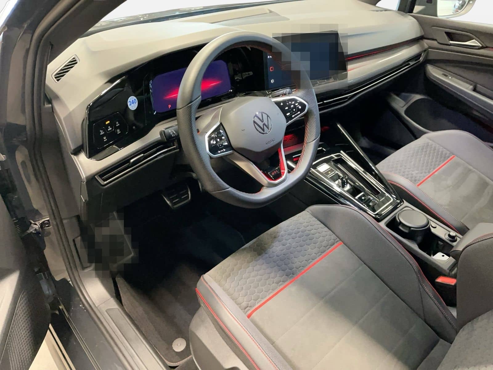 Volkswagen Golf VIII GTI Clubsport 2.0 TSI DSG foto 8