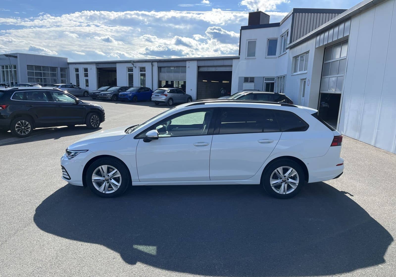 Volkswagen Golf Variant 2.0 TDI Life 135€ m.20% Anz. AHK Na foto 2