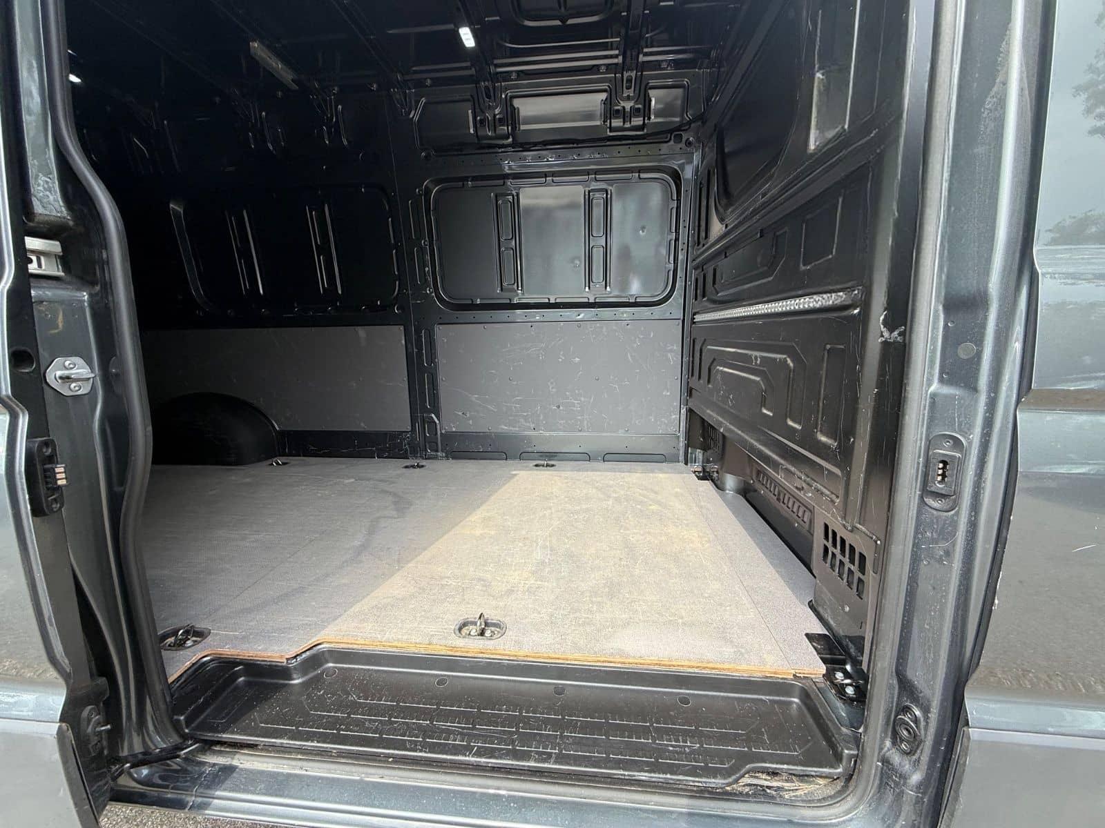 Volkswagen Crafter Kasten Kasten 35 lang Hochdach FWD foto 11