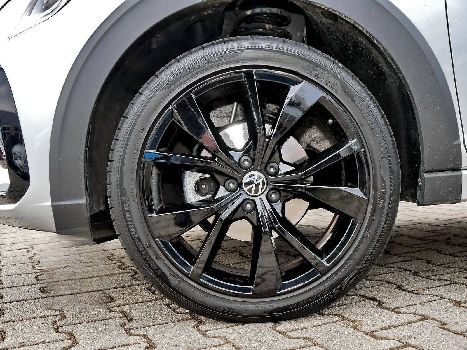 Volkswagen Taigo 1.0TSI R-Line Black Climatr Cam Navi Pano foto 5