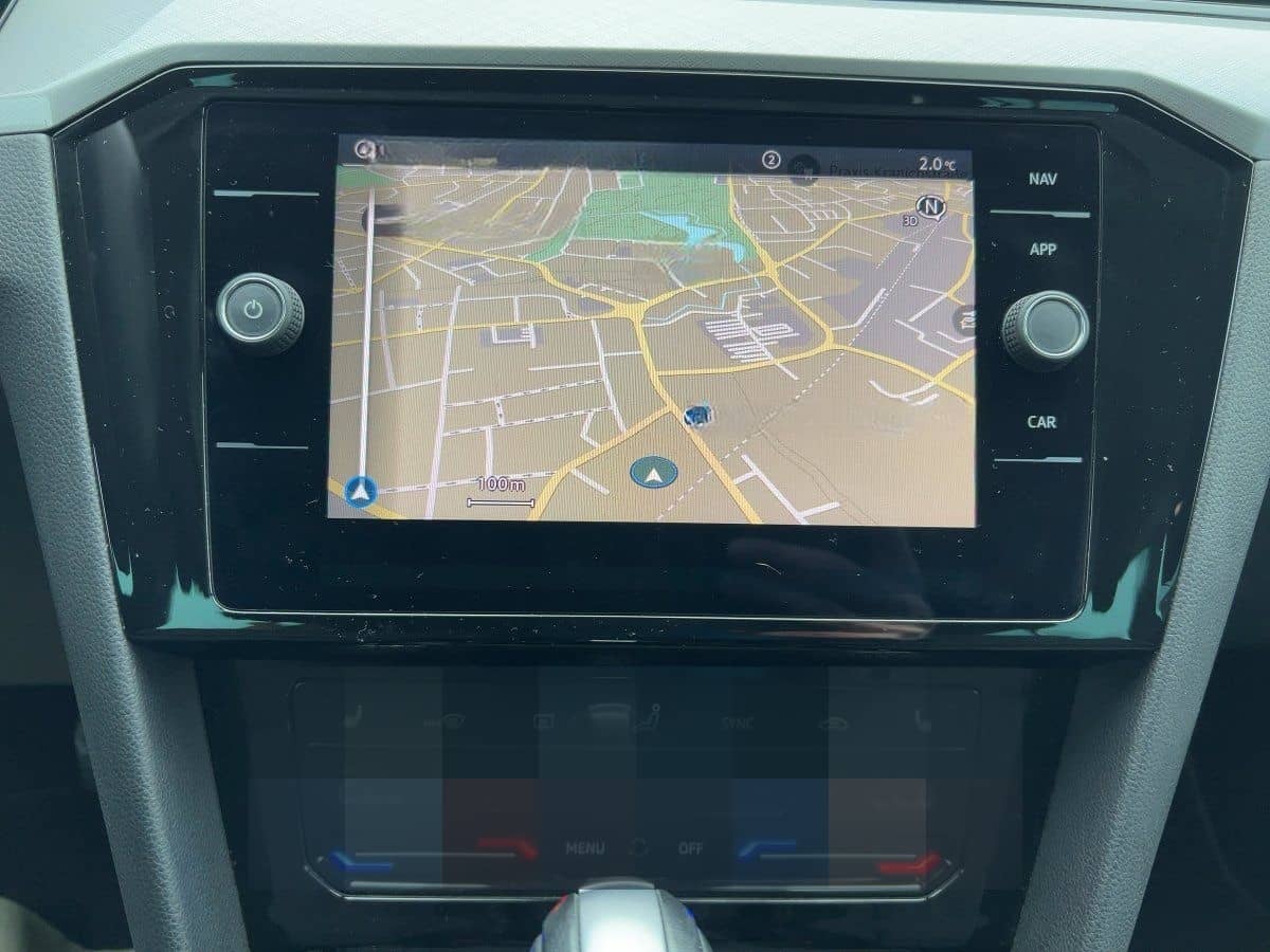 Volkswagen Passat Variant Business 1.5 TSI DSG APP+NAVI+AHK foto 12