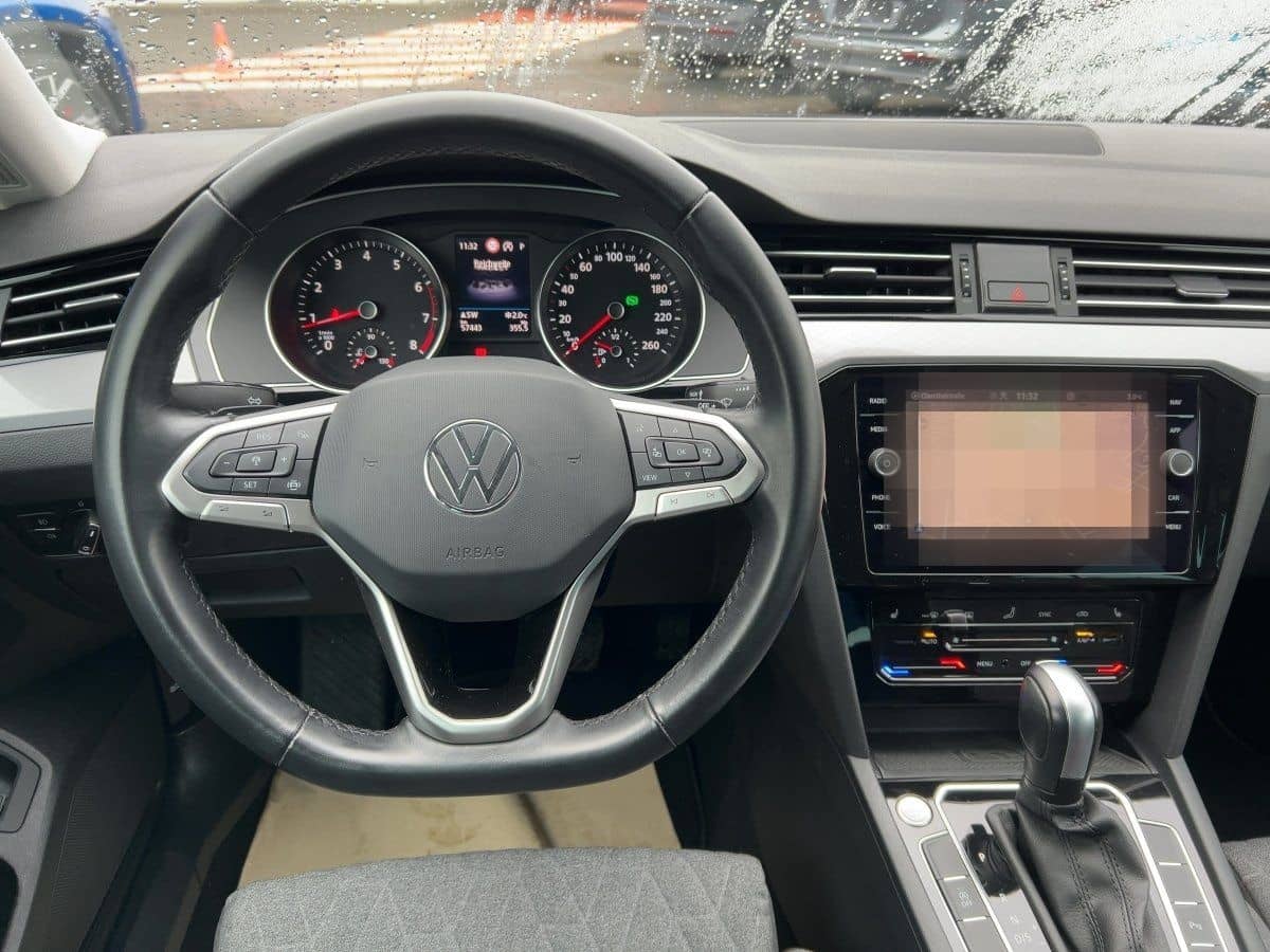 Volkswagen Passat Variant Business 1.5 TSI DSG APP+NAVI+AHK foto 10