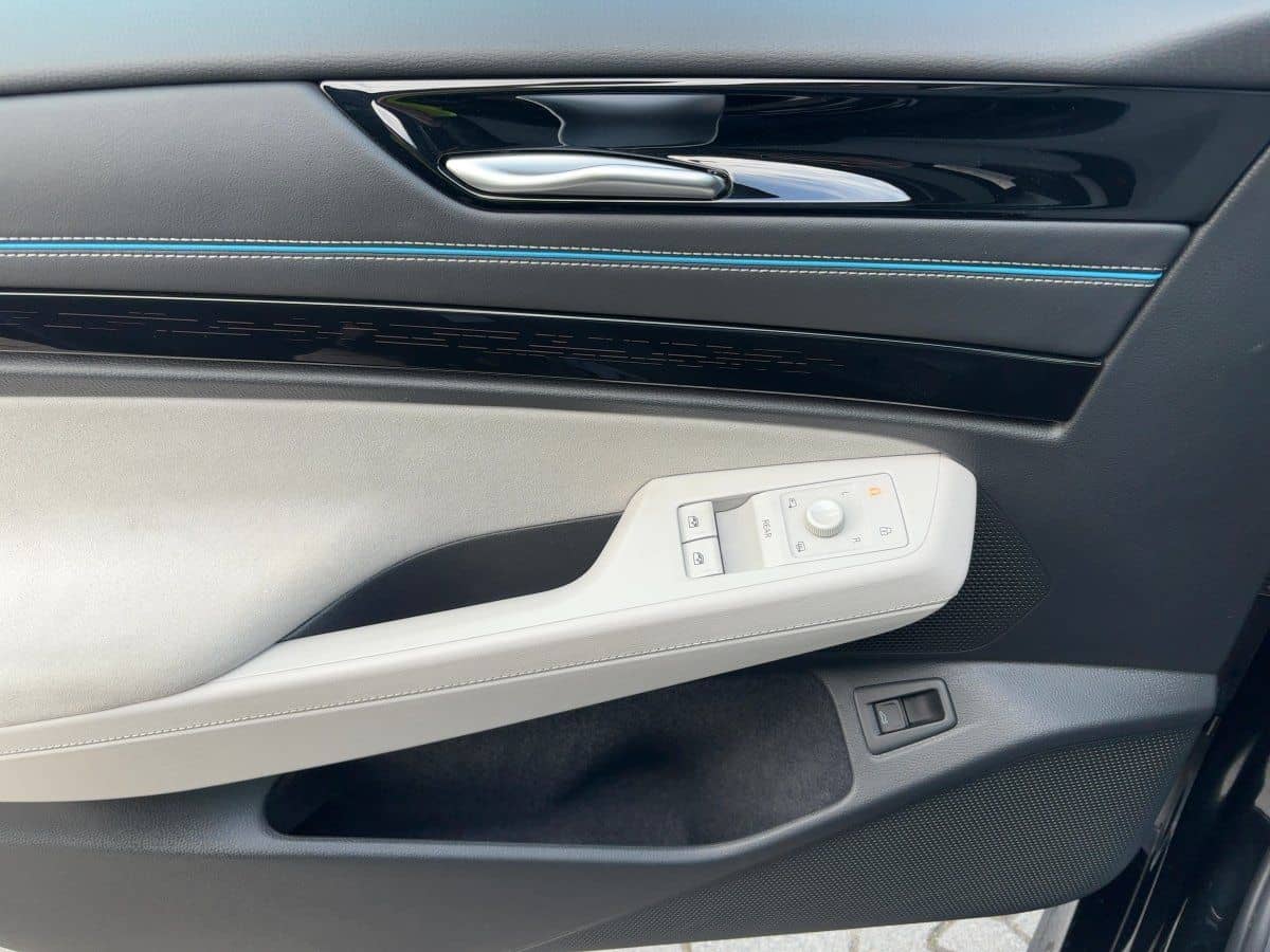 Volkswagen ID.7 Pro 82 kWh MATRIX+APP+HUD+PANO+ACC+LED+NAVI foto 14