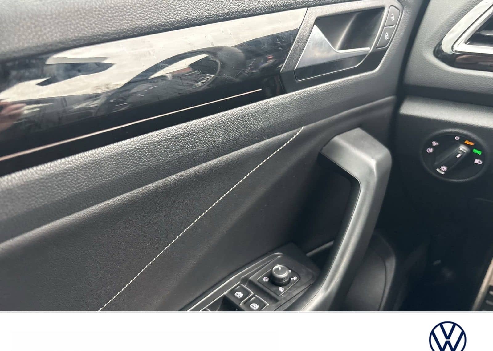 Volkswagen T-Roc 1.0 R-LINE CAM ACC NAVI LM17 LED+ CARPLAY foto 17