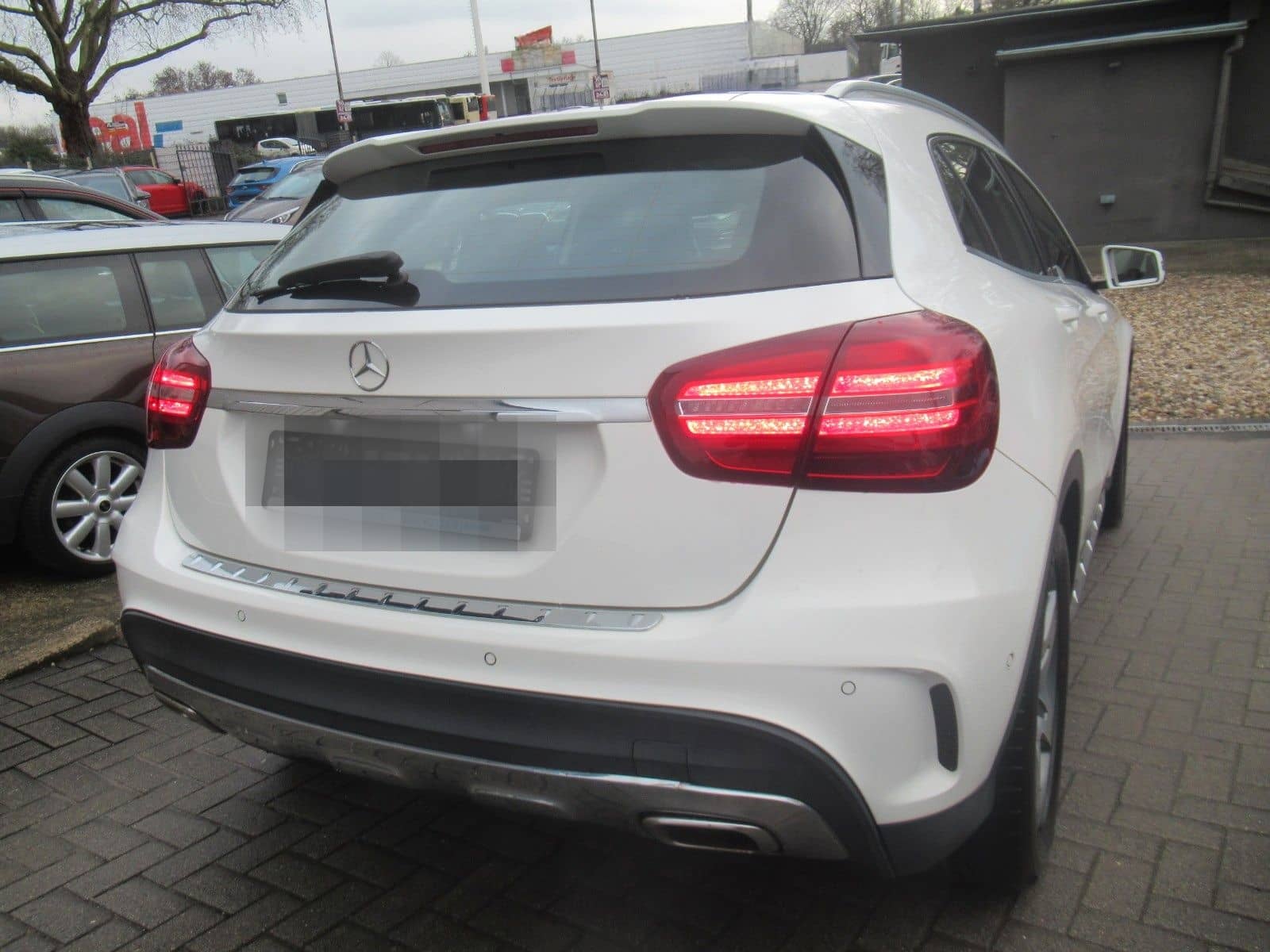 Mercedes-Benz GLA 200 AMG LINE-NAVI-PANO-LED-SHZ-2.HAND foto 18