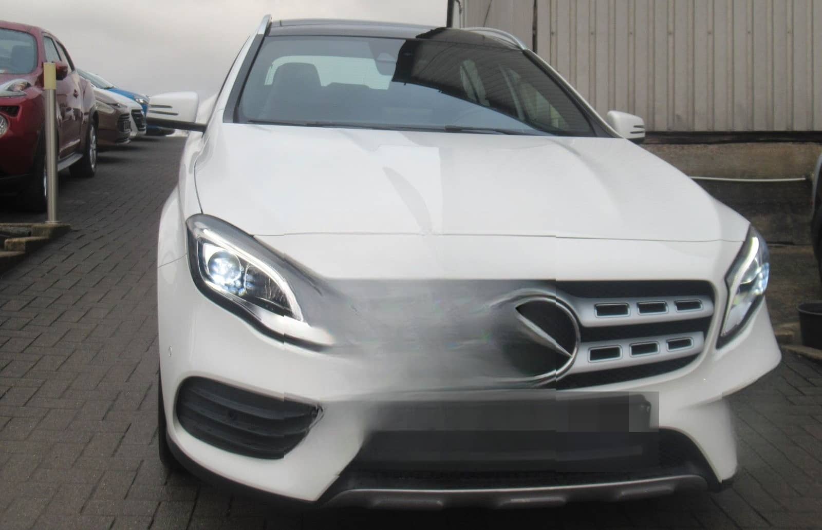 Mercedes-Benz GLA 200 AMG LINE-NAVI-PANO-LED-SHZ-2.HAND foto 3