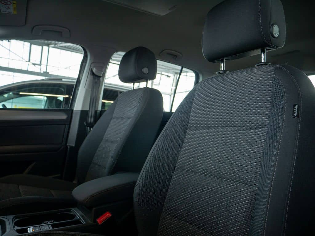 Volkswagen Touran Comfortline 2,0 l TDI ACC NAVI SPURH. BT foto 20