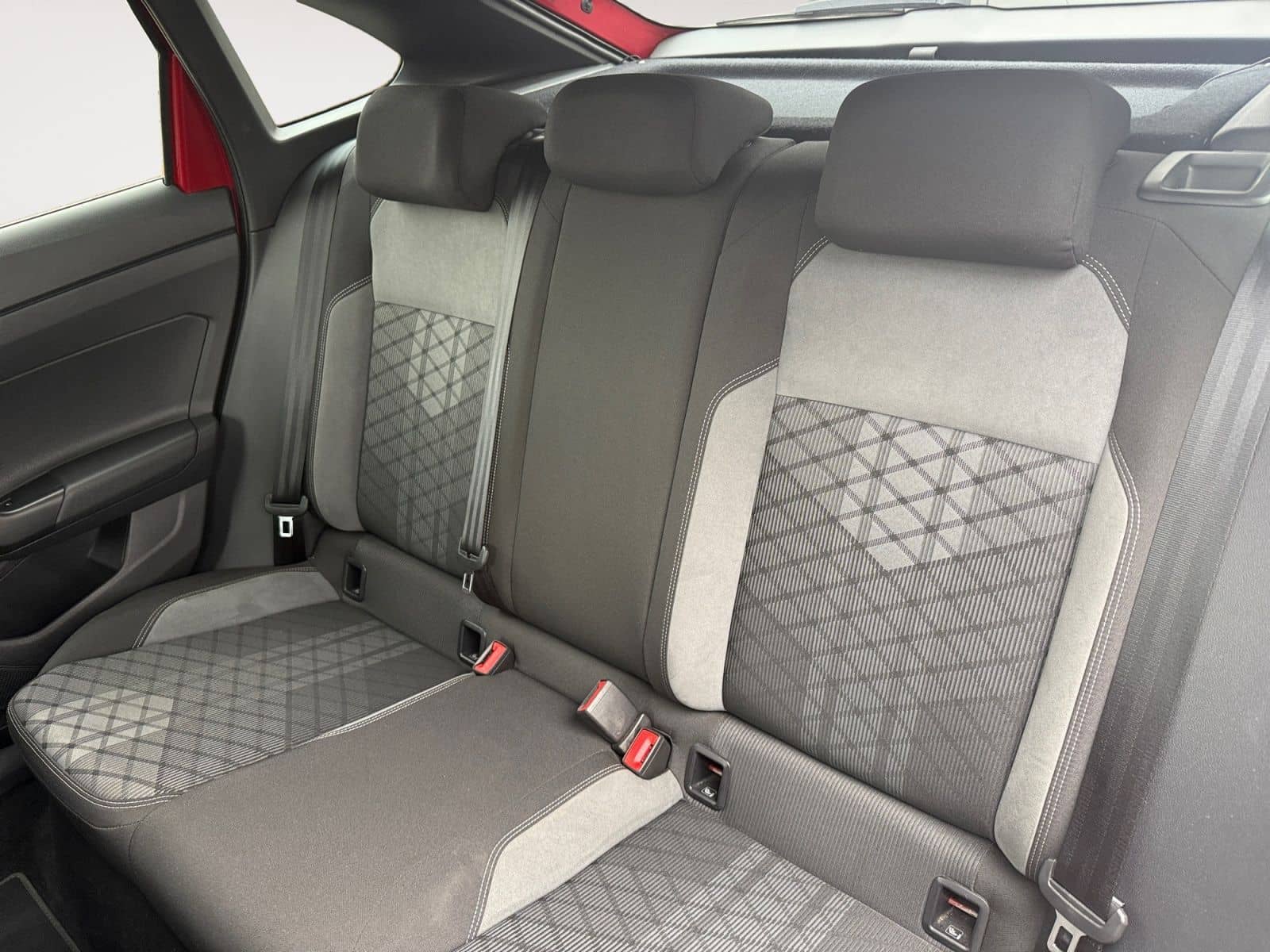 Volkswagen Taigo 1.5 TSI DSG R-Line *LED*Navi*Kamera* foto 14