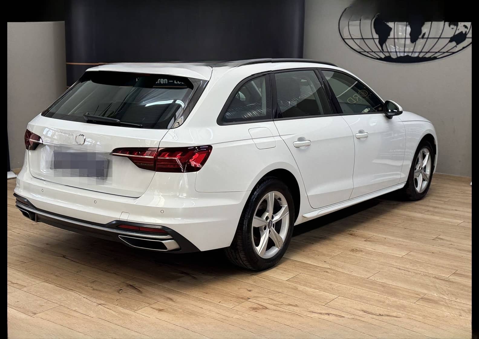 Audi A4 Avant Advanced 35TFSI Navi/Matrix/APS foto 9