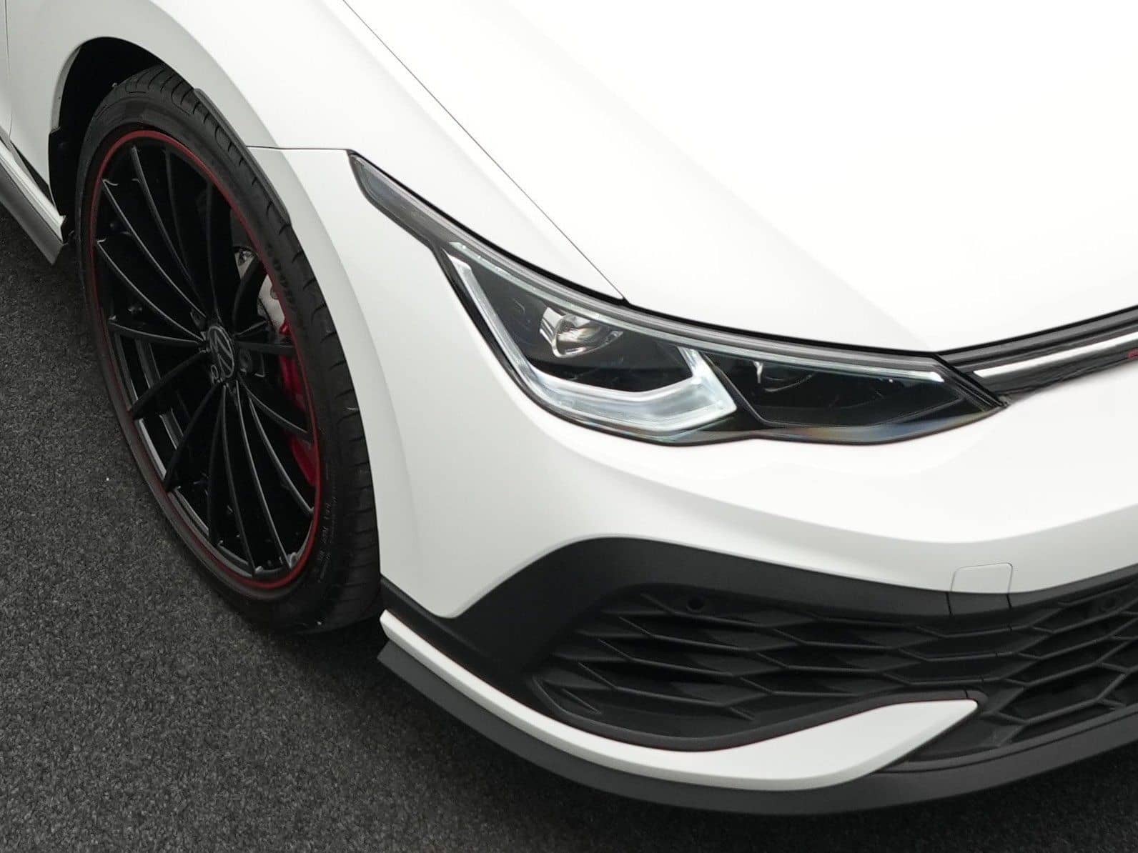 Volkswagen Golf VIII GTI Clubsport 2.0 TSI R-Abgas*PANO foto 15