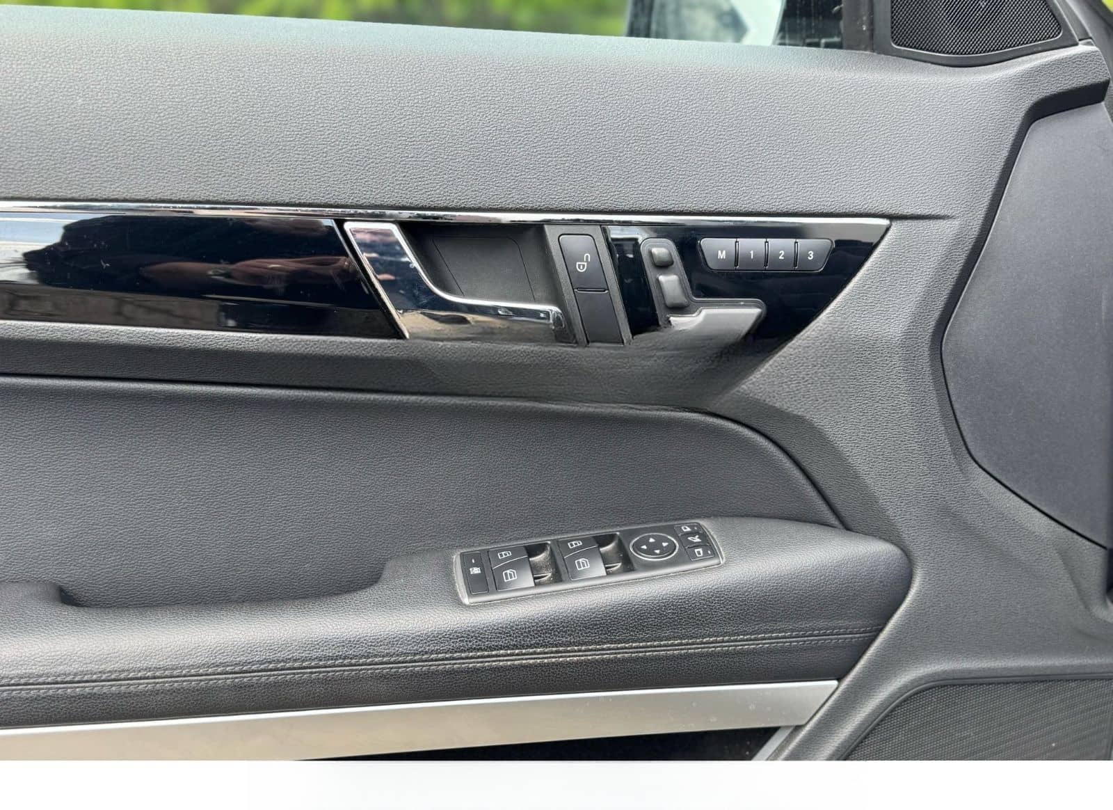 Mercedes-Benz E -Klasse Cabrio E 350 CGI BlueEfficiency AMG foto 18