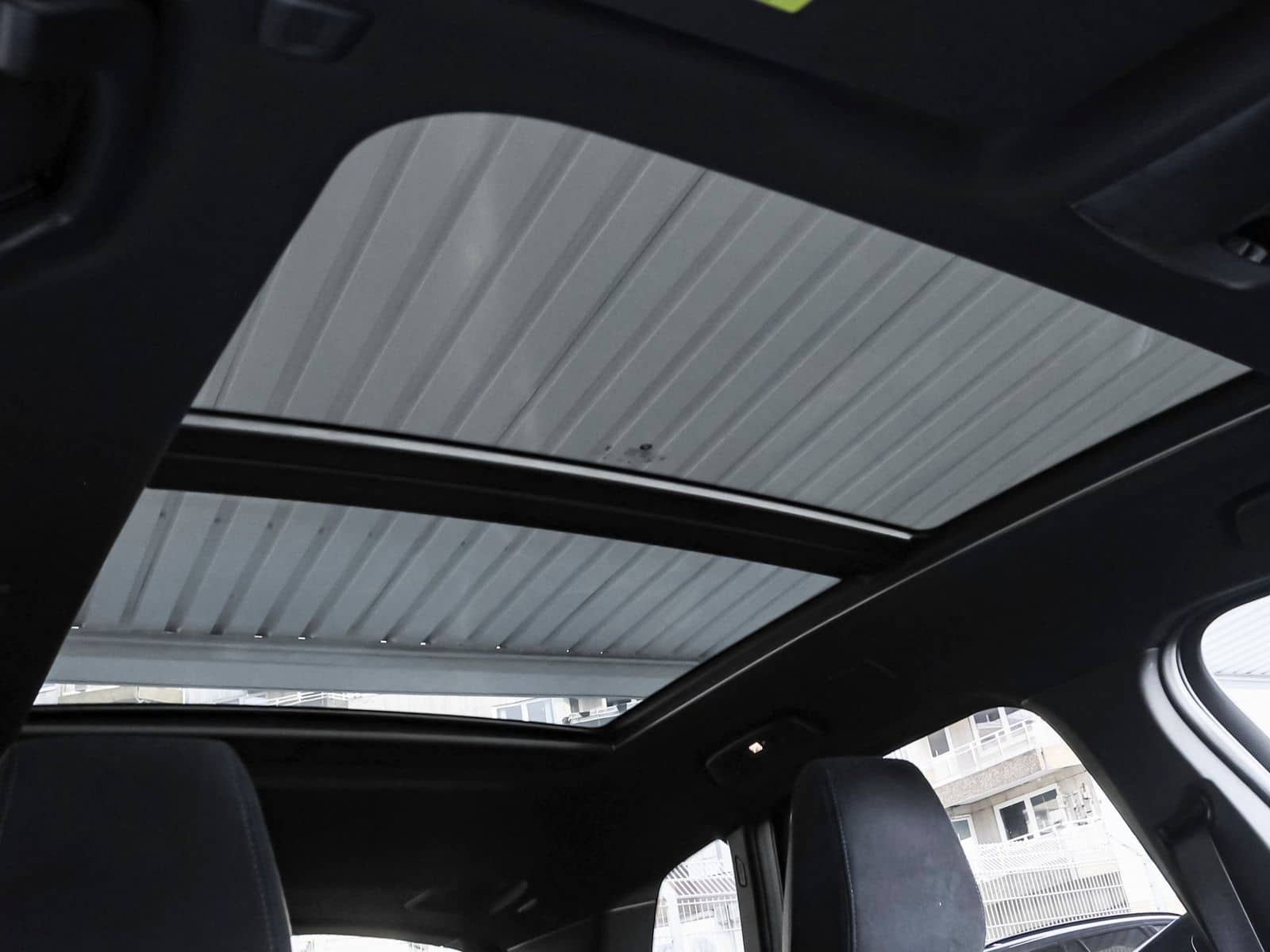 BMW 220d Active Tourer foto 3