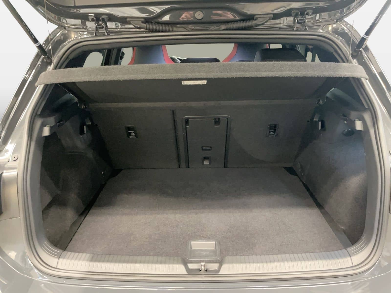 Volkswagen Golf VIII GTI Clubsport 2.0 TSI DSG ACC AUT Kam. foto 10