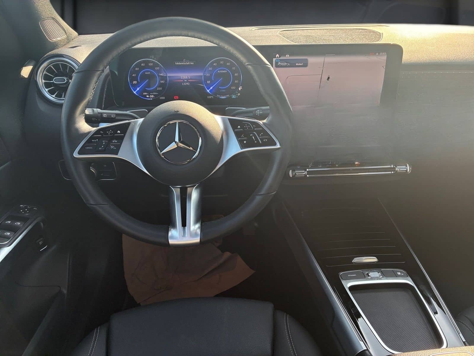 Mercedes-Benz EQB 300 4M MBUX+Progressive+Ambiente+CarPlay+AUT foto 10