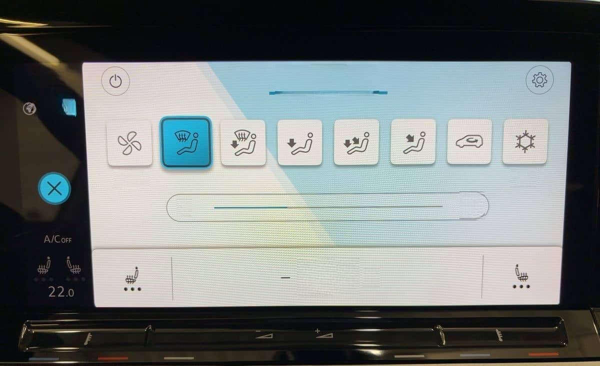 Volkswagen Golf VIII 2.0 TDI DSG Life ACC Kamera LED Navi foto 11