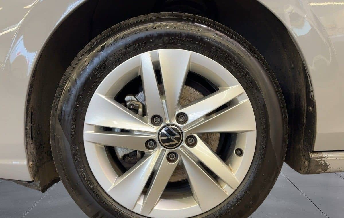 Volkswagen Golf VIII 2.0 TDI DSG Life ACC Kamera LED Navi foto 17