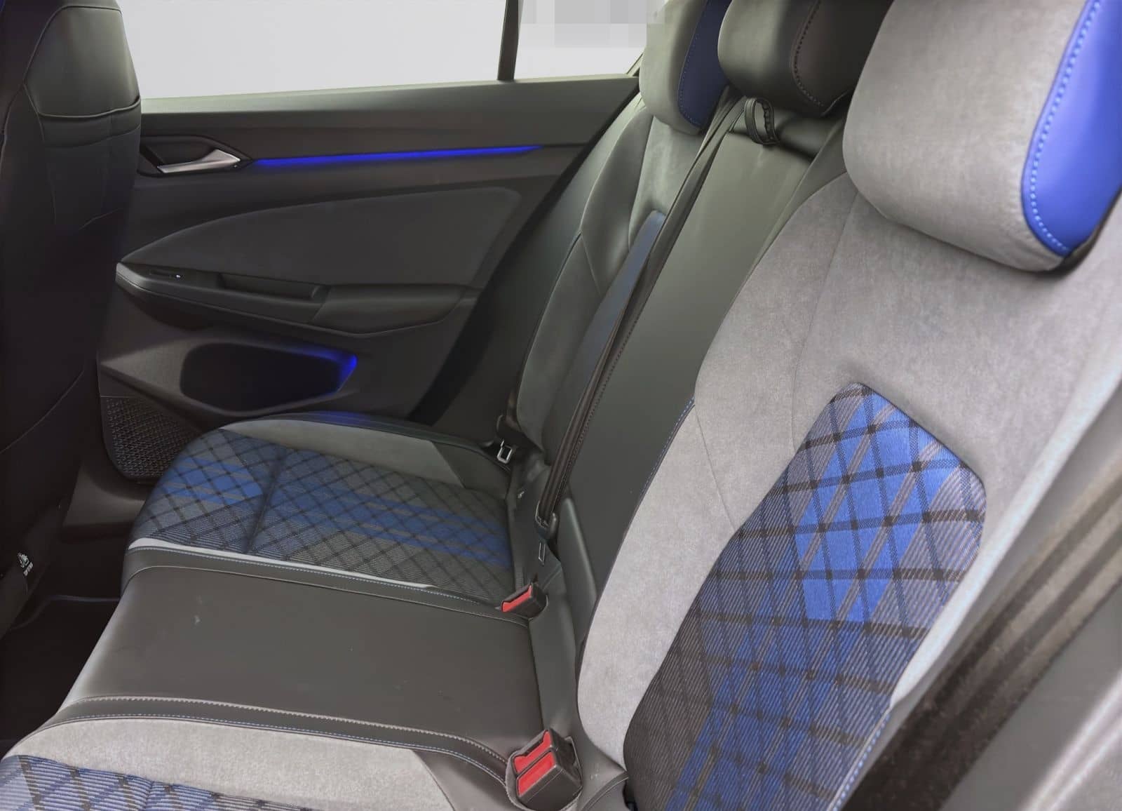 Volkswagen Golf 2.0 TSI DSG 4M R PDC SITZHZG KLIMA LED LM18 foto 15