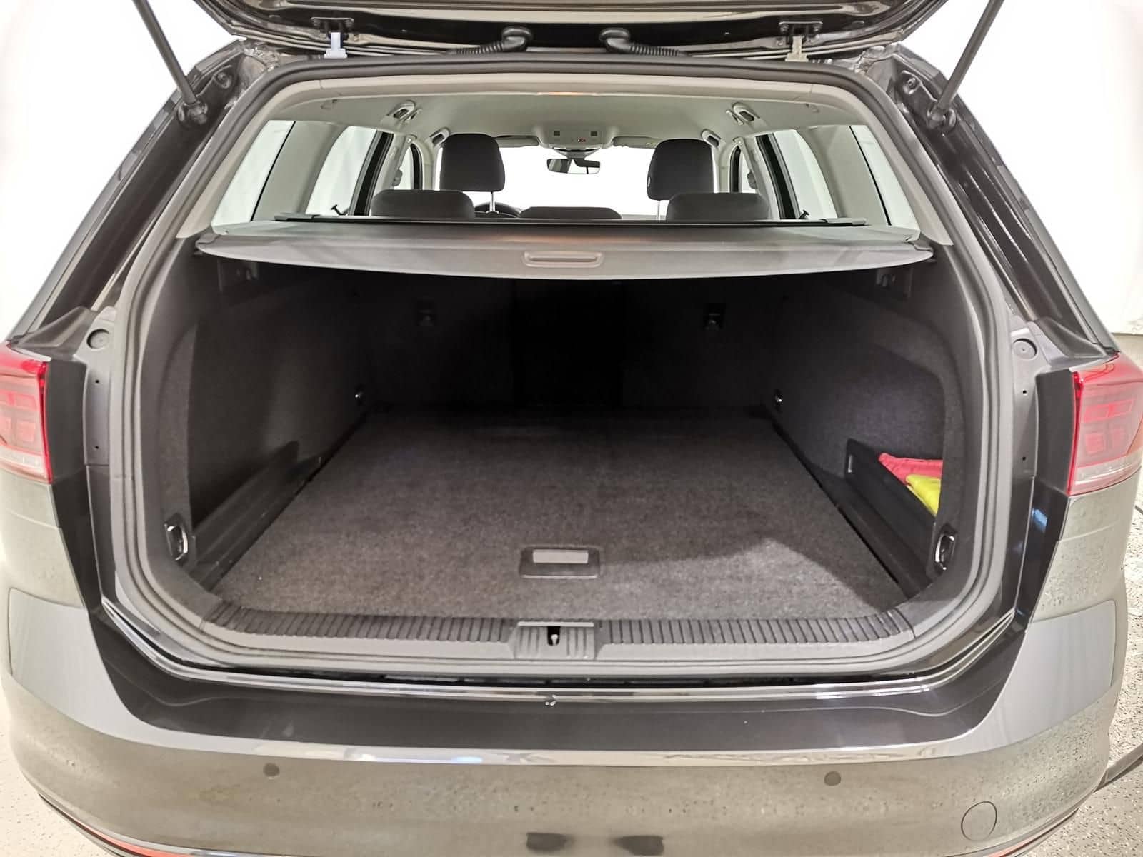 Volkswagen Passat Variant 2.0 TDI LED|Navi|RFK|SHZ foto 22