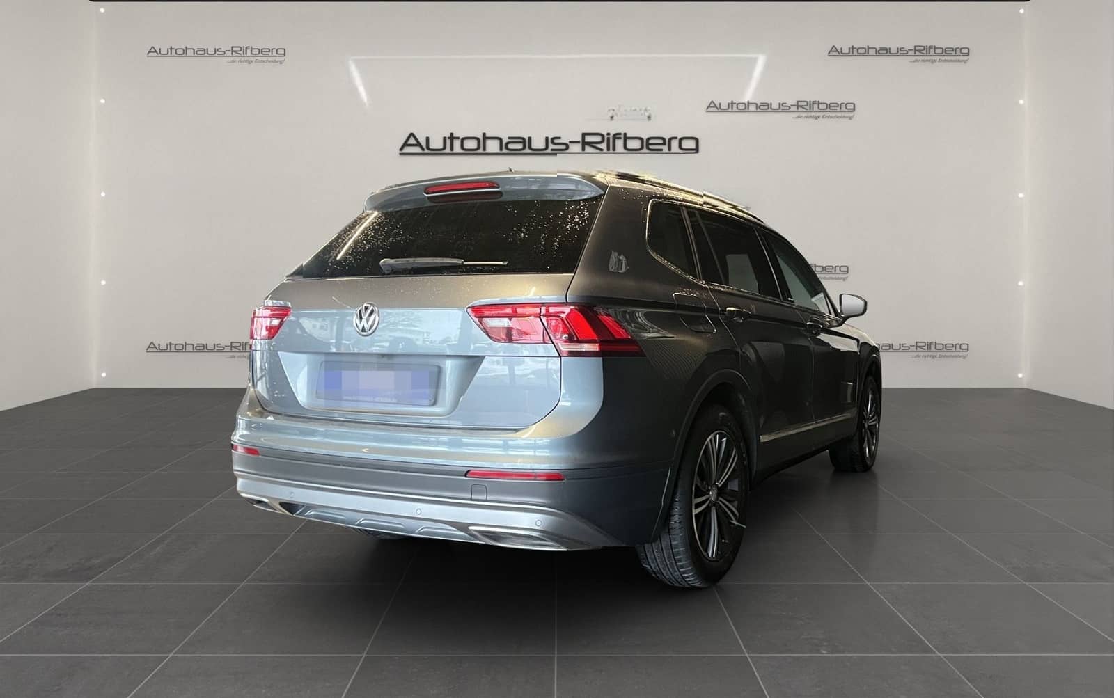 Volkswagen Tiguan Allspace 2,0 TDI DSG IQ PanD/HUD/Kamera foto 6