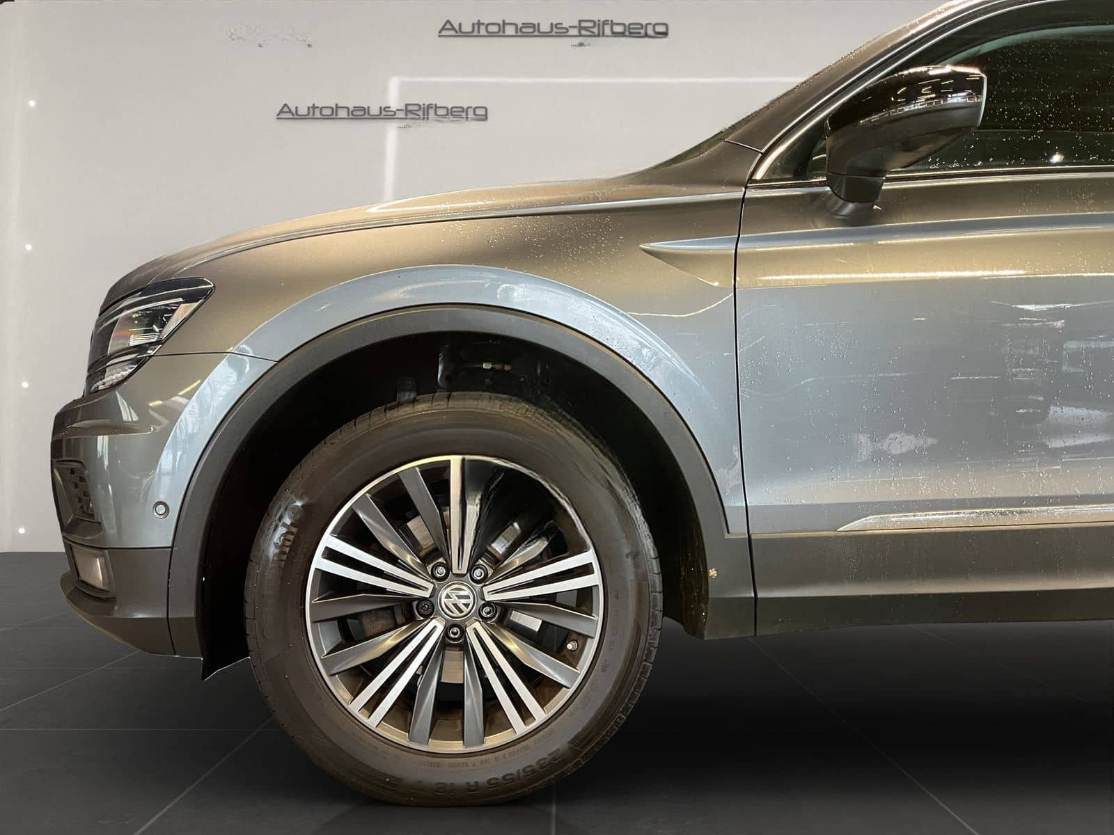 Volkswagen Tiguan Allspace 2,0 TDI DSG IQ PanD/HUD/Kamera foto 7