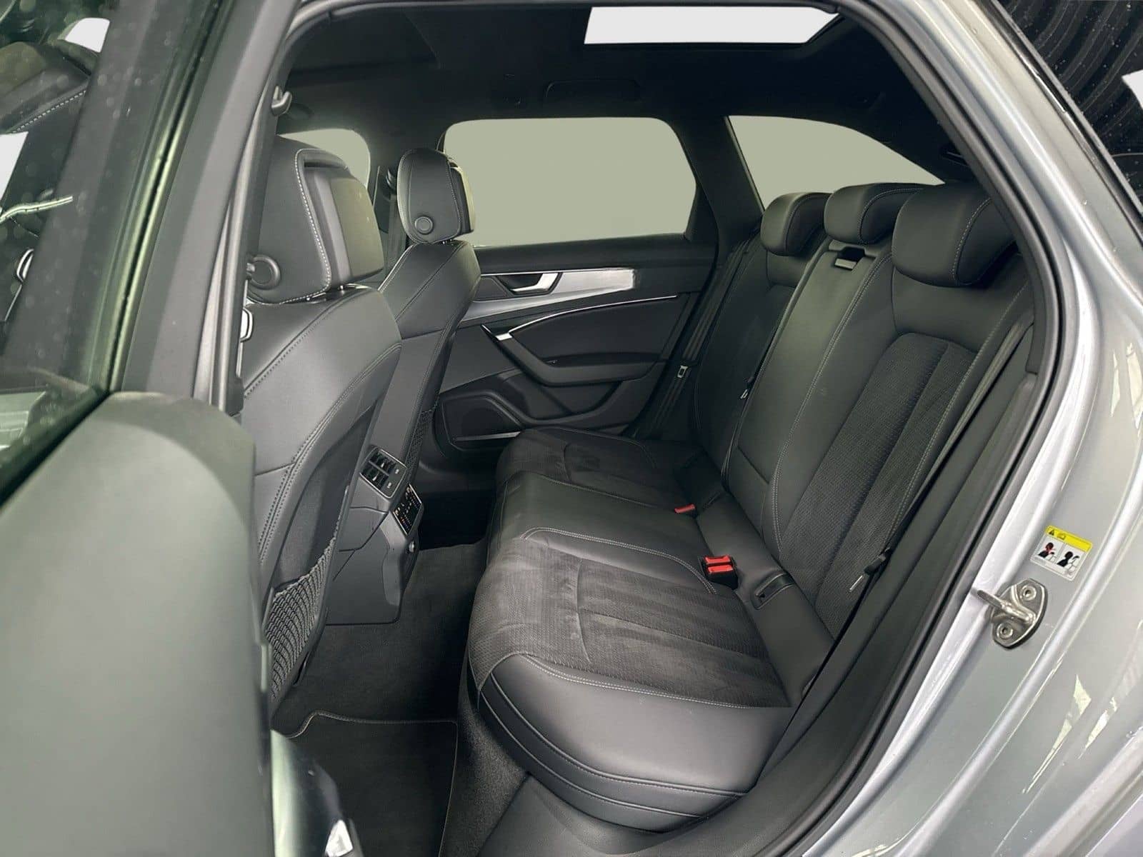 Audi A6 Avant 55 Q. HYBRID S LINE PANO AHK B&O foto 10