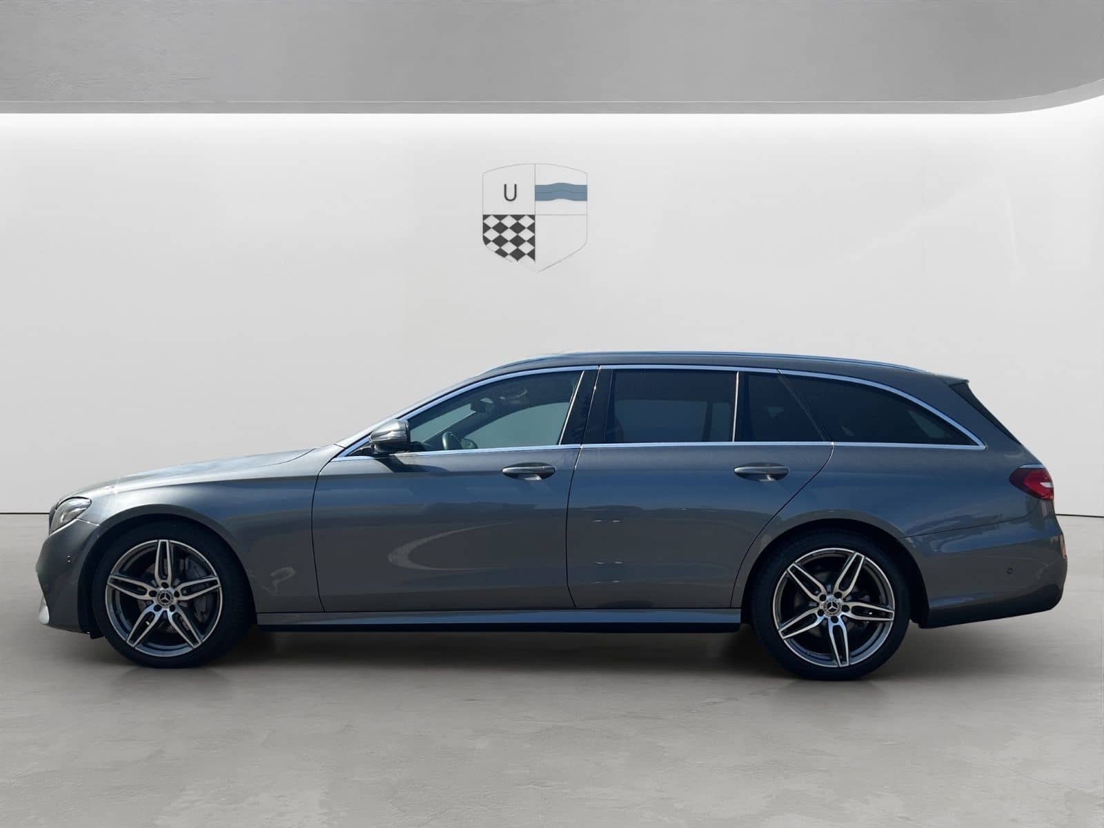 Mercedes-Benz E 220 d 4Matic AMG-Line / 1.Hand / Schiebedach foto 4